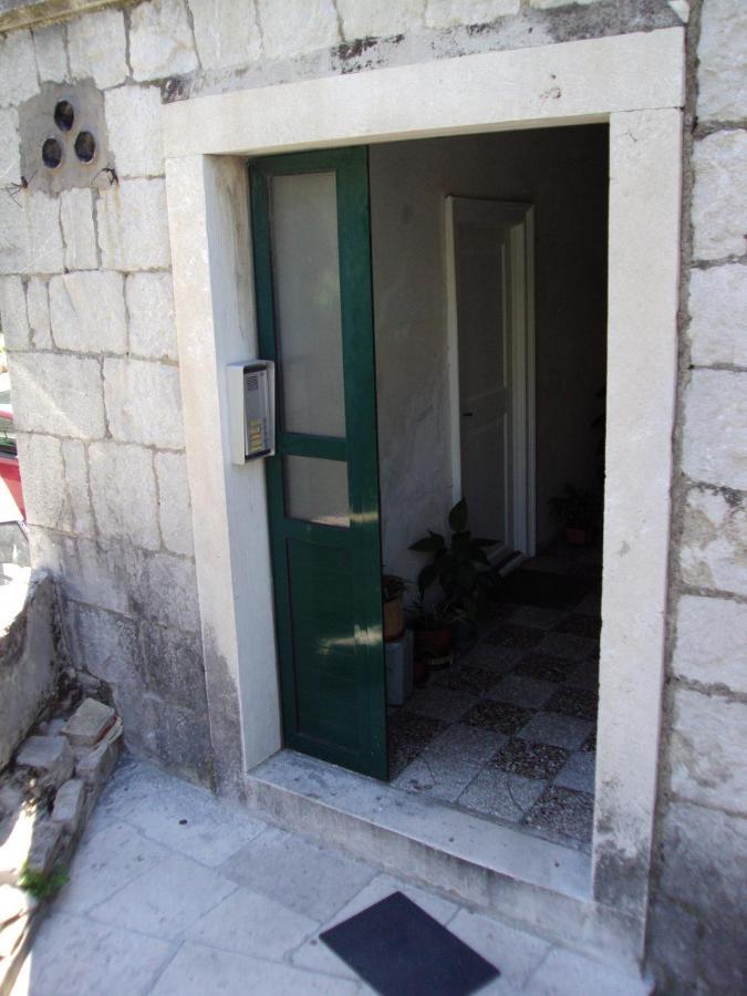 Studio Apartment Sretna Split Exterior foto